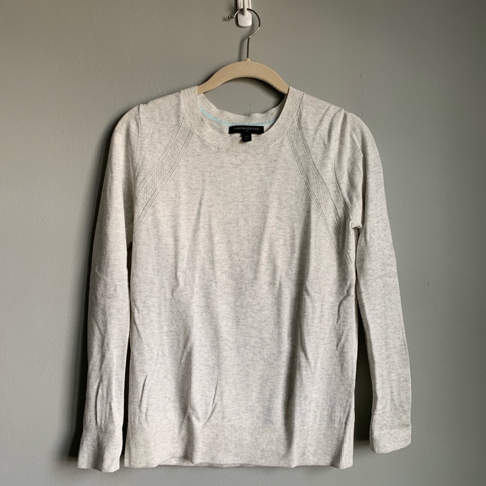 Banana Republic XS Grey Sweater lightweight